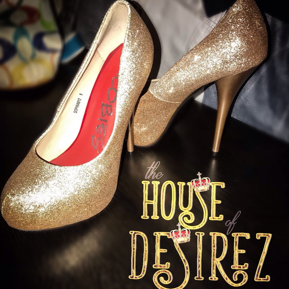 Gold sparkly Jacobies